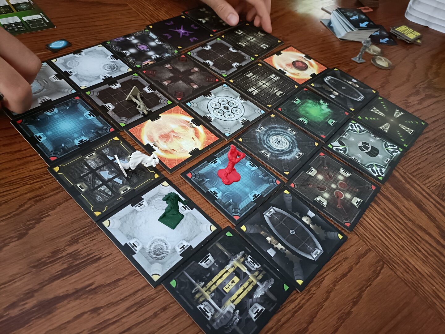 ROOM 25 ULTIMATE